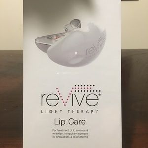 LIP PLUMP LIP THERAPY